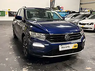 Used 2020 Volkswagen T-Roc United Ltd Edition Metallic Blue - Interior and Exterior details 3