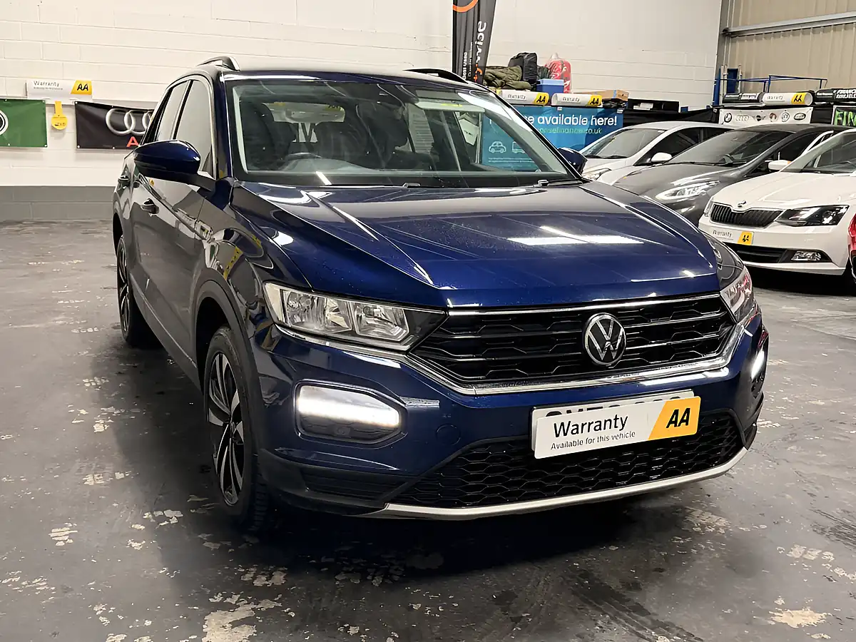 Used 2020 Volkswagen T-Roc United Ltd Edition Metallic Blue - Interior and Exterior details 3
