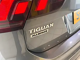 Used 2020 Volkswagen Tiguan Allspace Match Grey - Interior and Exterior details 7