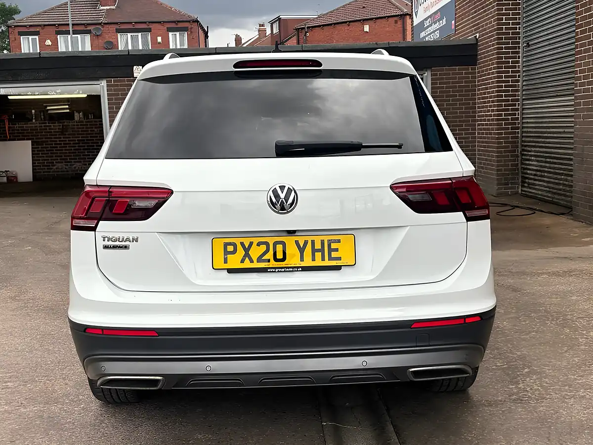 Used 2020 Volkswagen Tiguan Allspace Match White - Interior and Exterior details 6