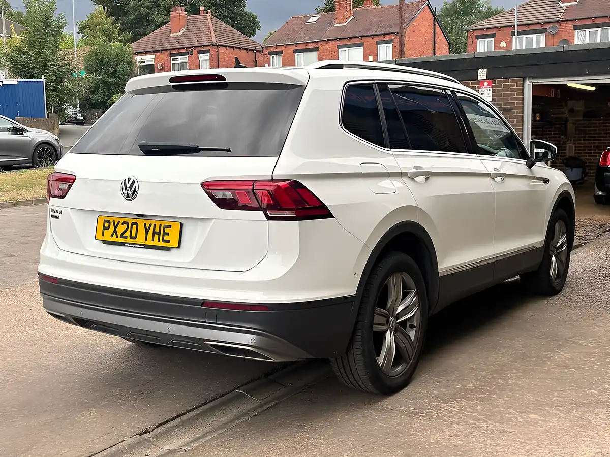 Used 2020 Volkswagen Tiguan Allspace Match White - Interior and Exterior details 7