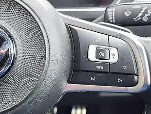 Used 2020 Volkswagen Tiguan Allspace R-Line Tech White - Interior and Exterior details 16