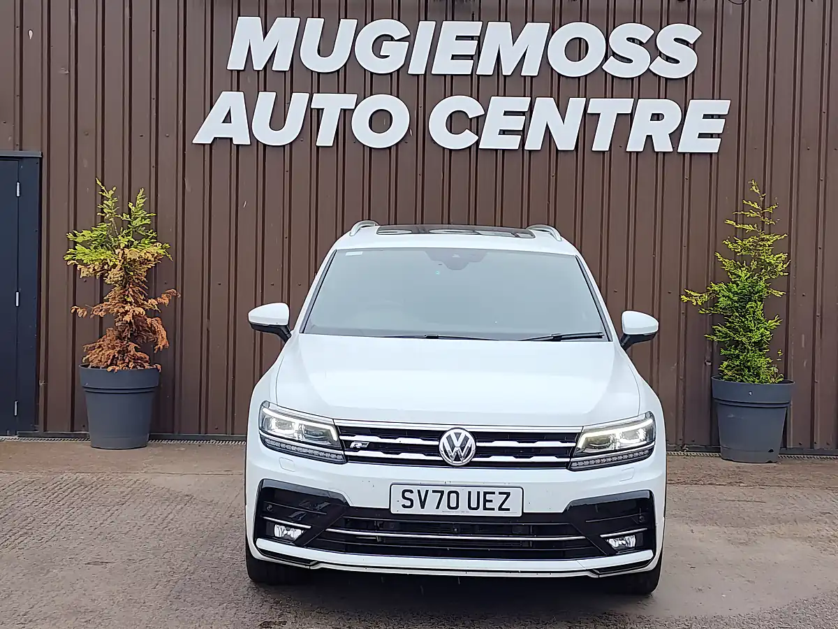 Used 2020 Volkswagen Tiguan Allspace R-Line Tech White - Interior and Exterior details 4