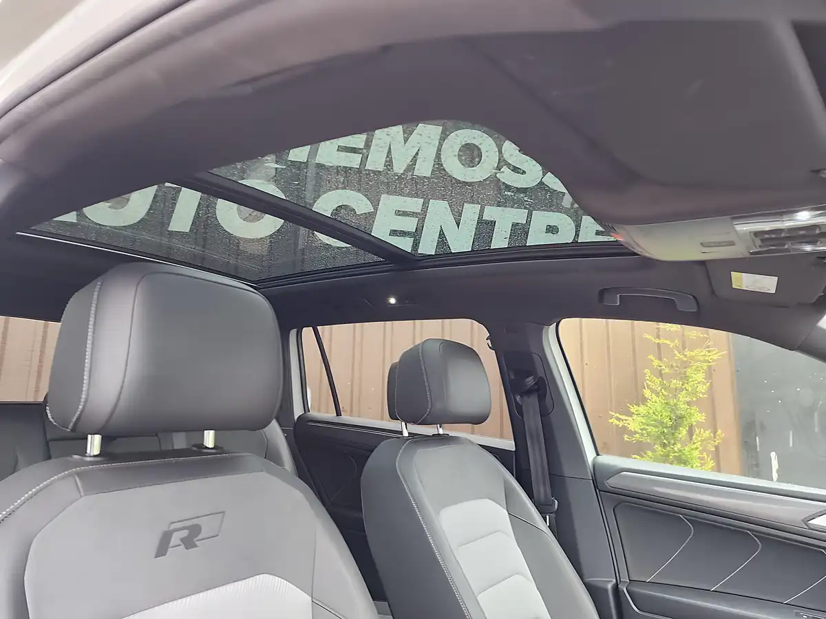 Used 2020 Volkswagen Tiguan Allspace R-Line Tech White - Interior and Exterior details 8