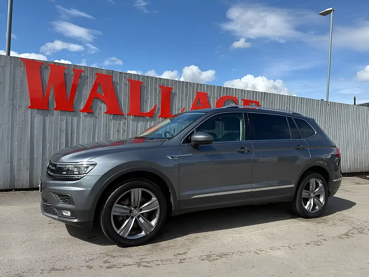 Used 2020 Volkswagen Tiguan Allspace Sel Grey - Interior and Exterior details 6