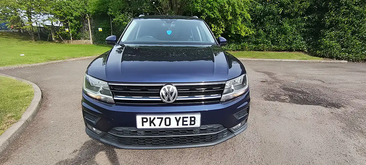 Used 2020 Volkswagen Tiguan Match Blue - Interior and Exterior details 8