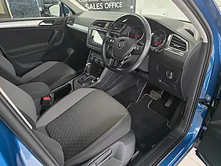 Used 2020 Volkswagen Tiguan Match Blue - Interior and Exterior details 7