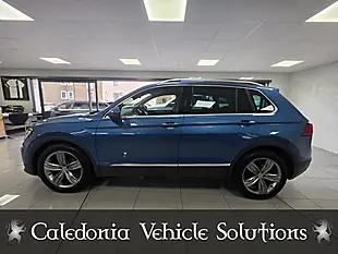 Used 2020 Volkswagen Tiguan Match Blue - Interior and Exterior details 8