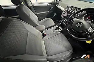 Used 2020 Volkswagen Tiguan Match Grey - Interior and Exterior details 18