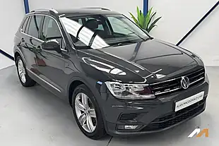 Used 2020 Volkswagen Tiguan Match Grey - Interior and Exterior details 5