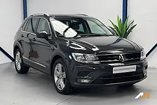 Used 2020 Volkswagen Tiguan Match Grey - Interior and Exterior details 6