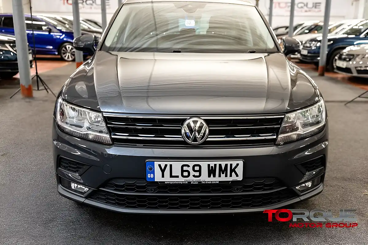 Used 2020 Volkswagen Tiguan Match Grey - Interior and Exterior details 13