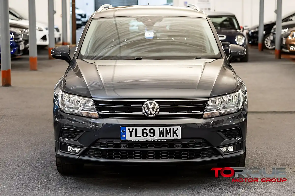 Used 2020 Volkswagen Tiguan Match Grey - Interior and Exterior details 2