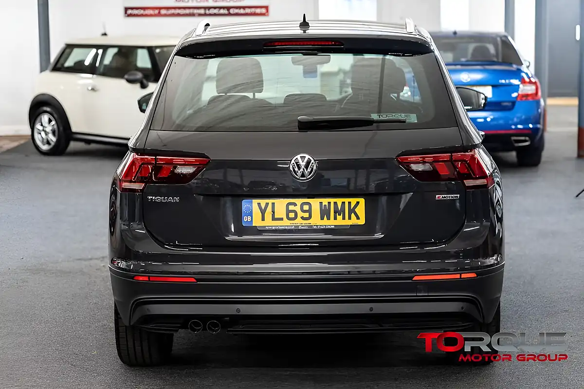 Used 2020 Volkswagen Tiguan Match Grey - Interior and Exterior details 6