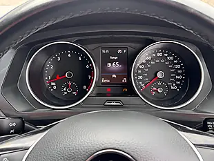 Used 2020 Volkswagen Tiguan Match Grey - Interior and Exterior details 17