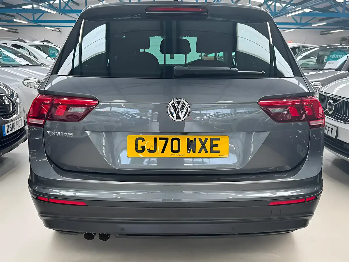 Used 2020 Volkswagen Tiguan Match Grey - Interior and Exterior details 4
