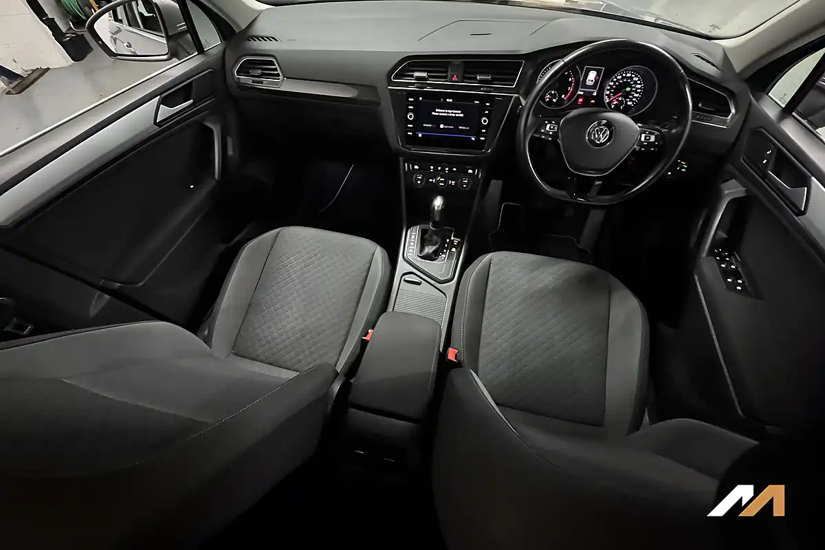 Used 2020 Volkswagen Tiguan Match Silver - Interior and Exterior details 14