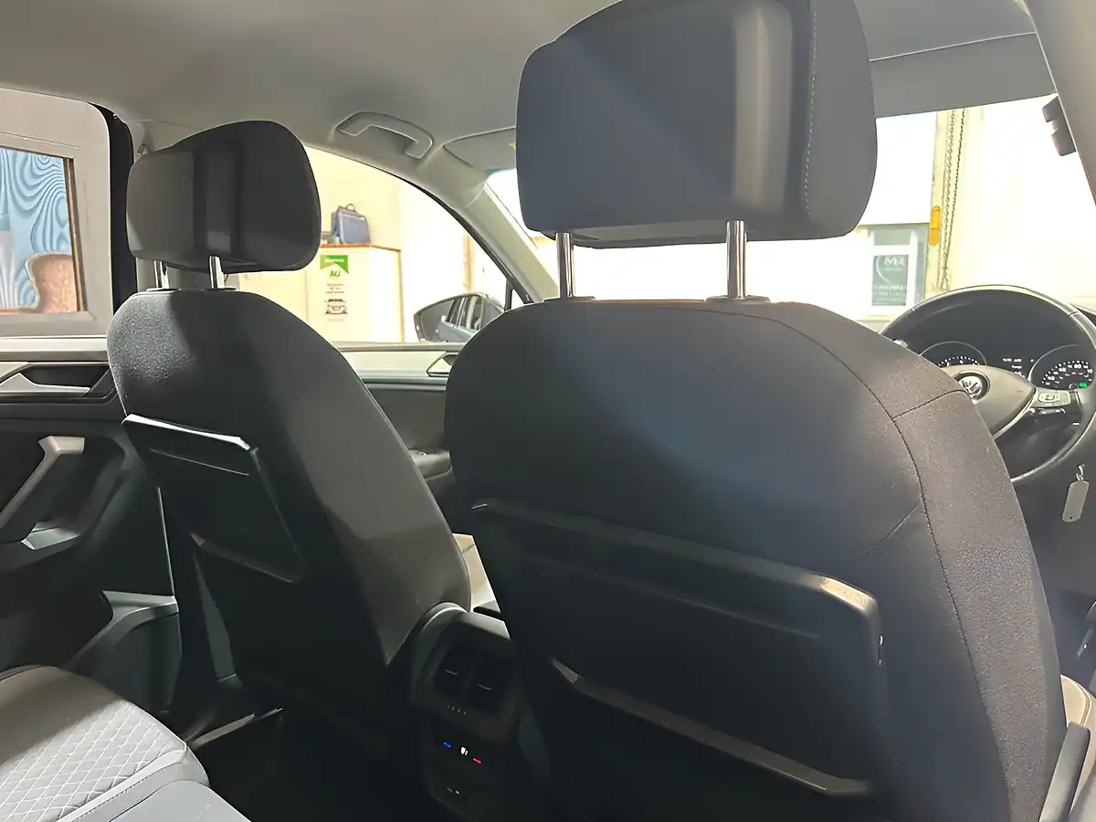 Used 2020 Volkswagen Tiguan Match White - Interior and Exterior details 12