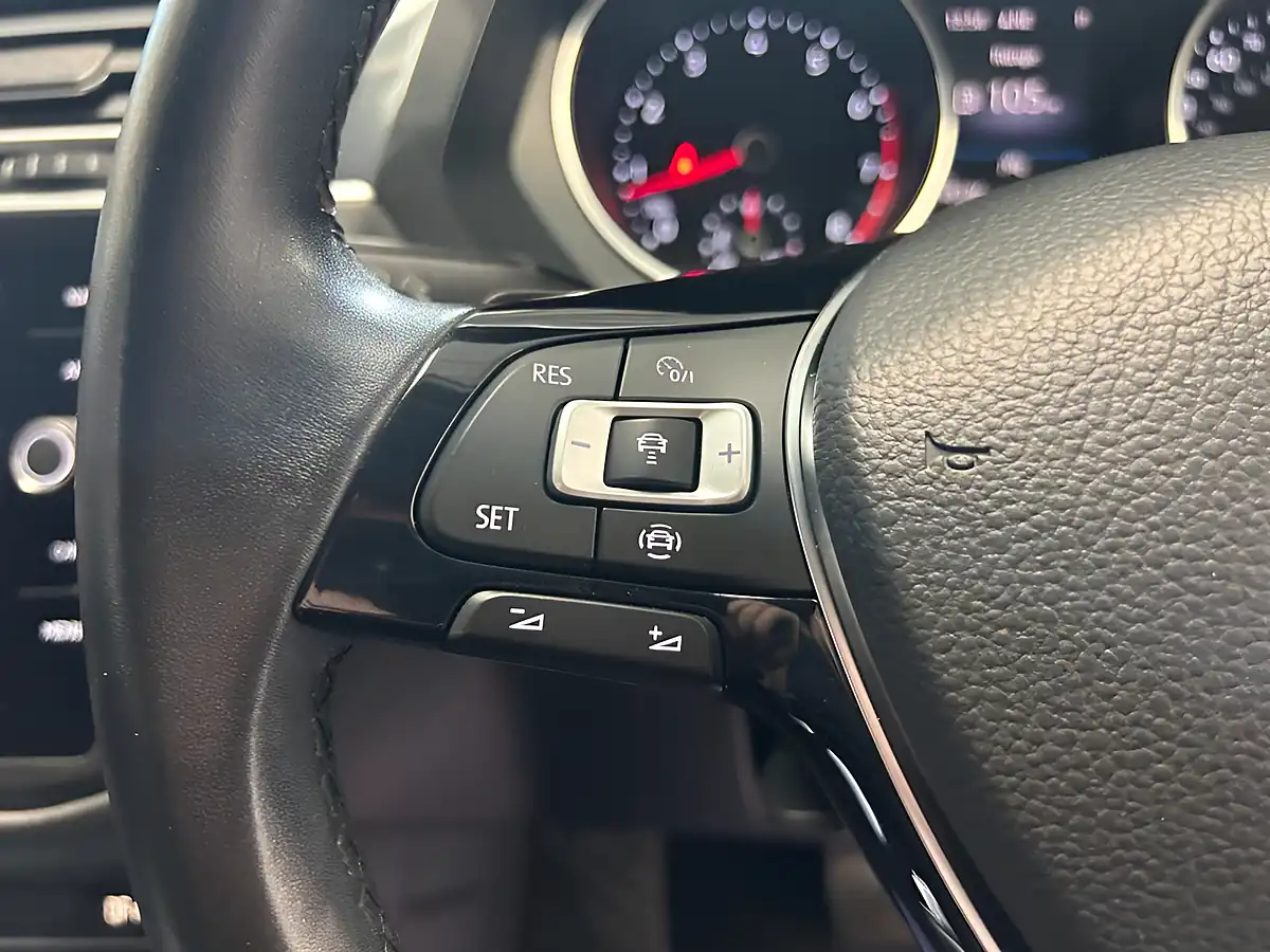 Used 2020 Volkswagen Tiguan Match White - Interior and Exterior details 14