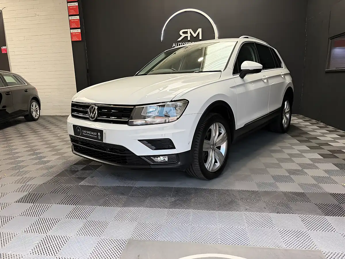 Used 2020 Volkswagen Tiguan Match White - Interior and Exterior details 5