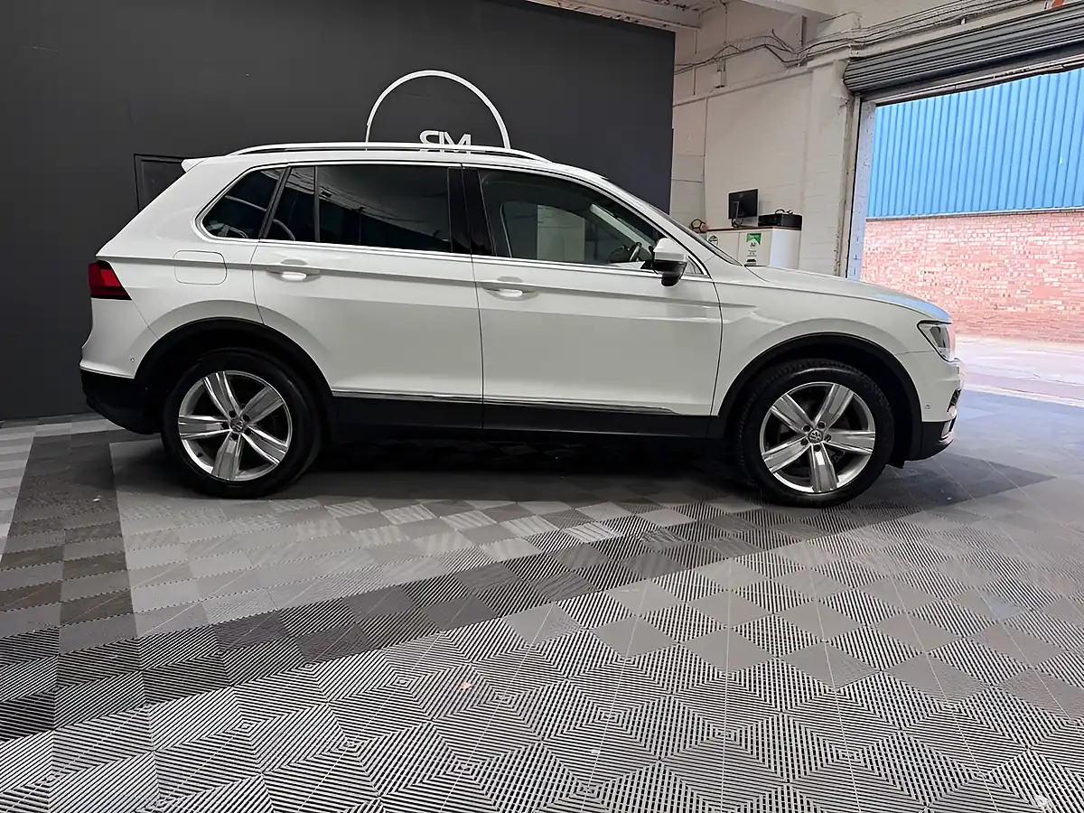 Used 2020 Volkswagen Tiguan Match White - Interior and Exterior details 7