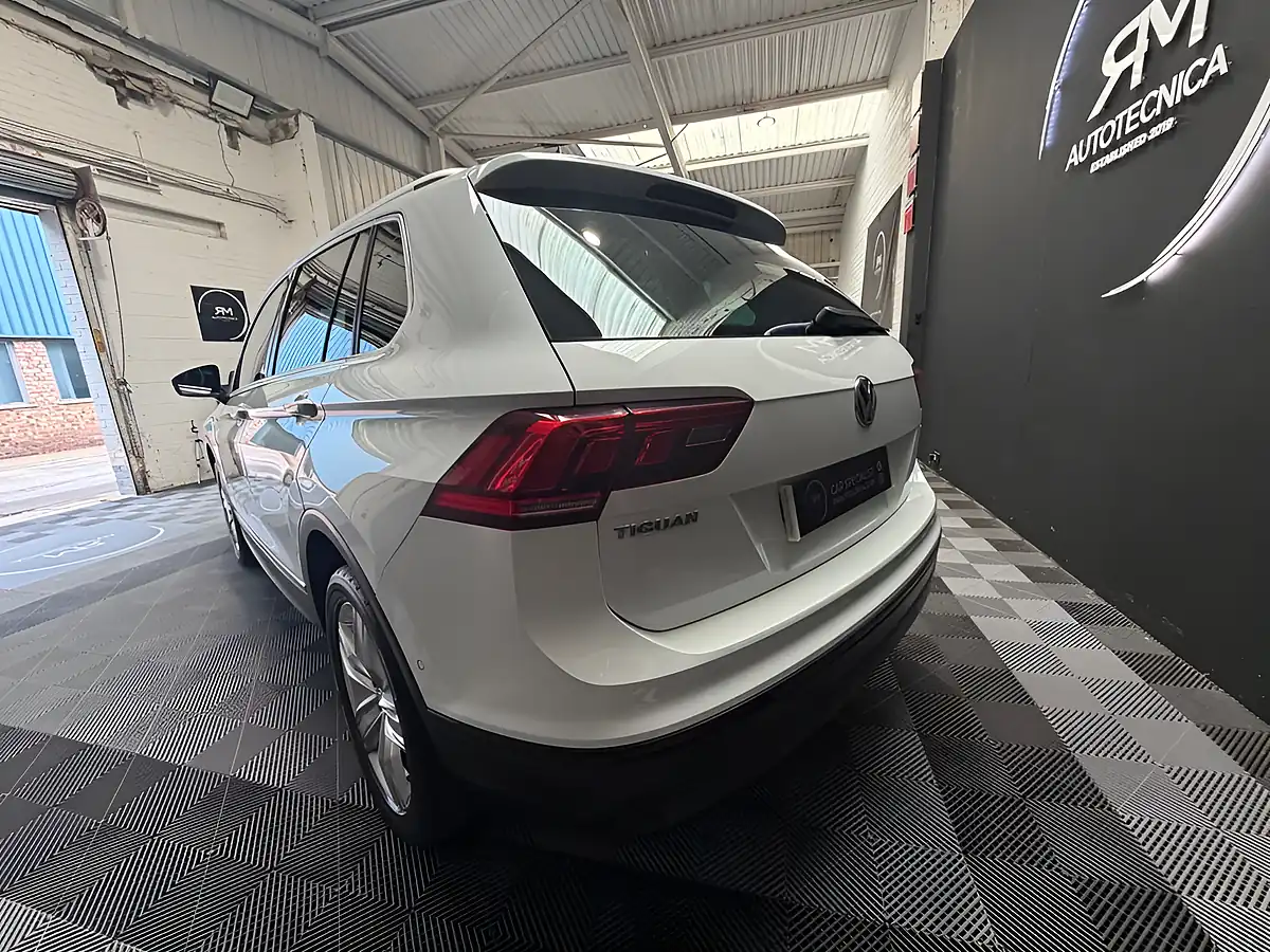 Used 2020 Volkswagen Tiguan Match White - Interior and Exterior details 8