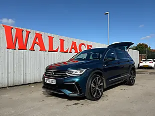 Used 2020 Volkswagen Tiguan R-Line Blue - Interior and Exterior details 10