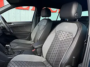 Used 2020 Volkswagen Tiguan R-Line Blue - Interior and Exterior details 12