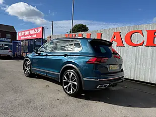 Used 2020 Volkswagen Tiguan R-Line Blue - Interior and Exterior details 14