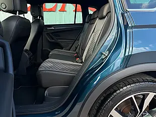 Used 2020 Volkswagen Tiguan R-Line Blue - Interior and Exterior details 3