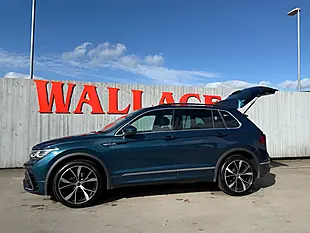 Used 2020 Volkswagen Tiguan R-Line Blue - Interior and Exterior details 4