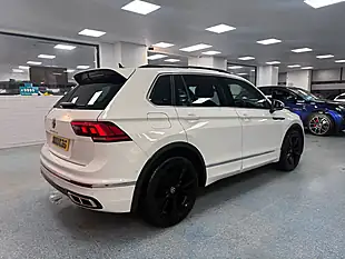 Used 2020 Volkswagen Tiguan R-Line Oryx White - Interior and Exterior details 2