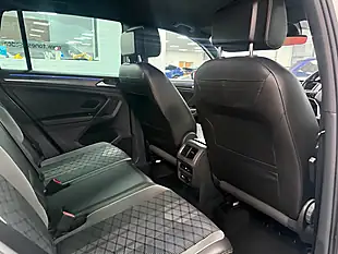 Used 2020 Volkswagen Tiguan R-Line Oryx White - Interior and Exterior details 4