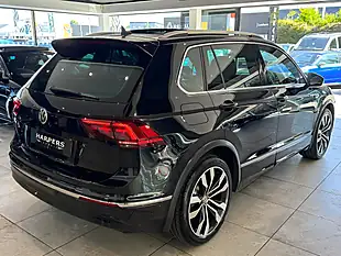 Used 2020 Volkswagen Tiguan R-Line Tech Black - Interior and Exterior details 19