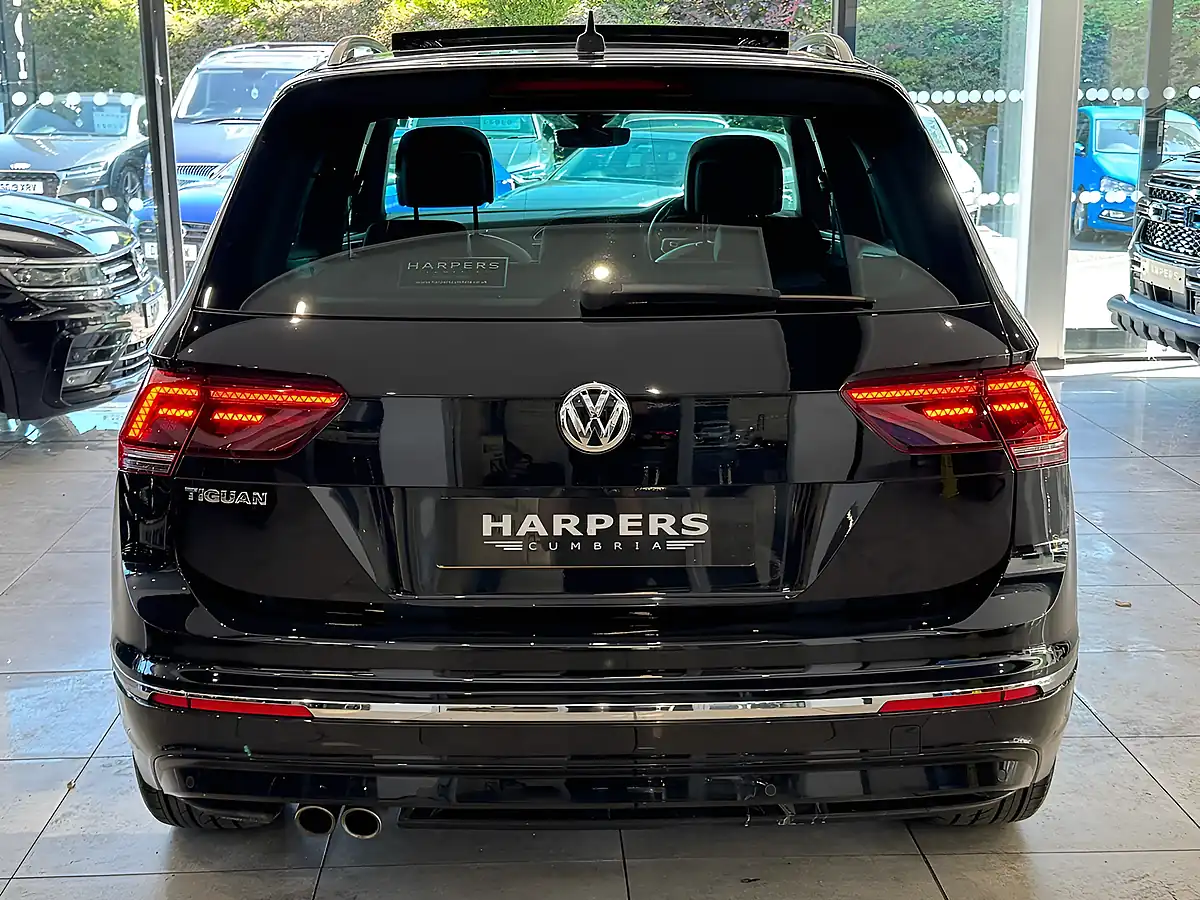 Used 2020 Volkswagen Tiguan R-Line Tech Black - Interior and Exterior details 5