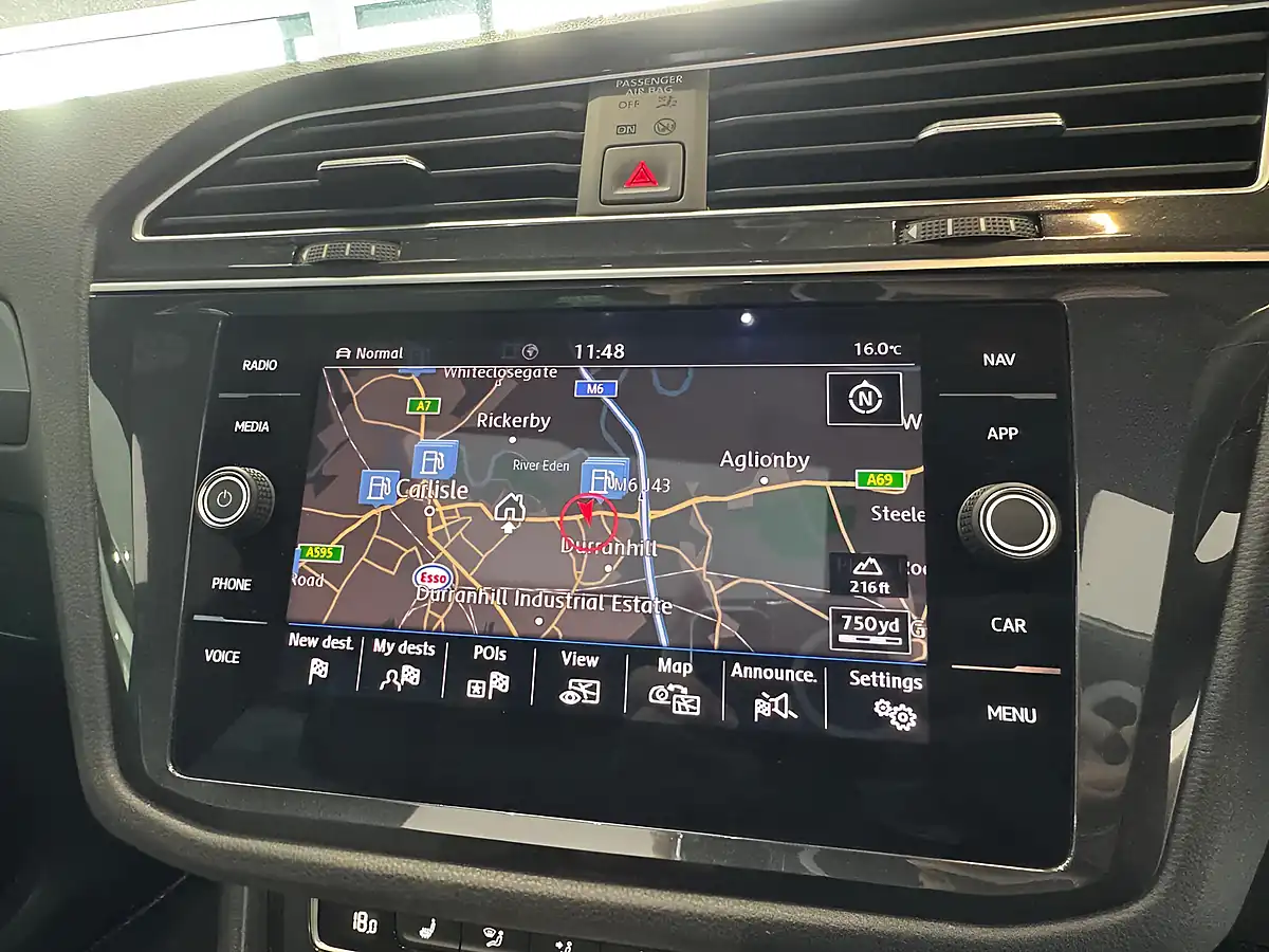 Used 2020 Volkswagen Tiguan R-Line Tech Black - Interior and Exterior details 16