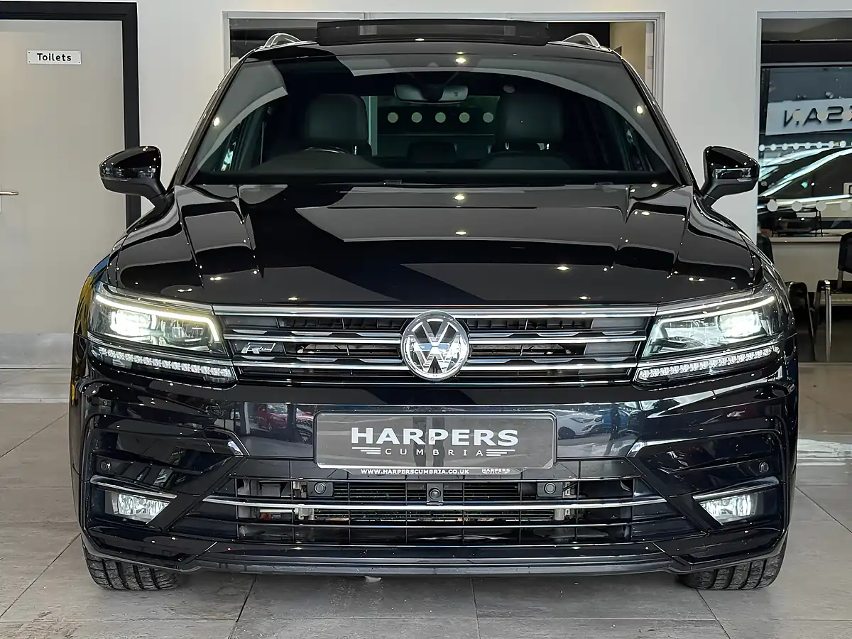 Used 2020 Volkswagen Tiguan R-Line Tech Black - Interior and Exterior details 2