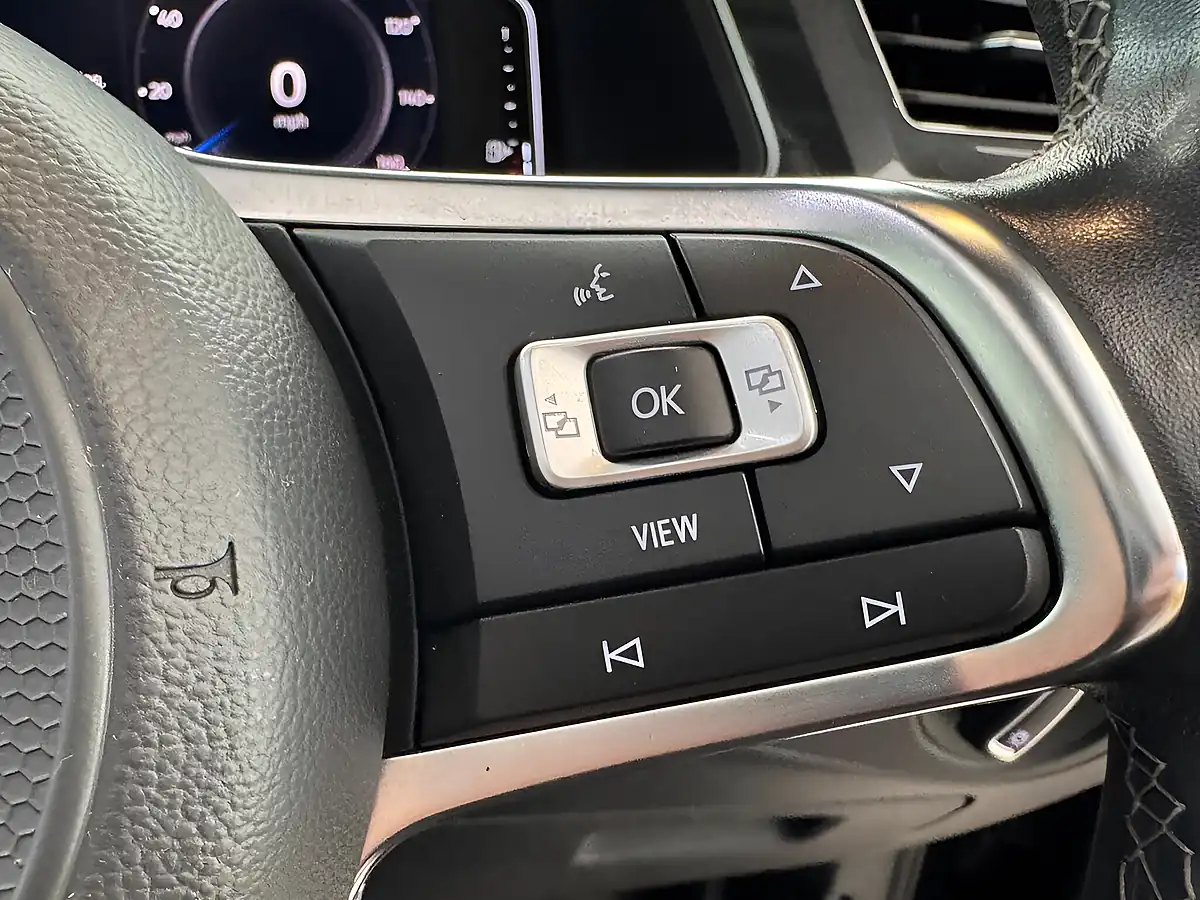 Used 2020 Volkswagen Tiguan R-Line Tech Black - Interior and Exterior details 20