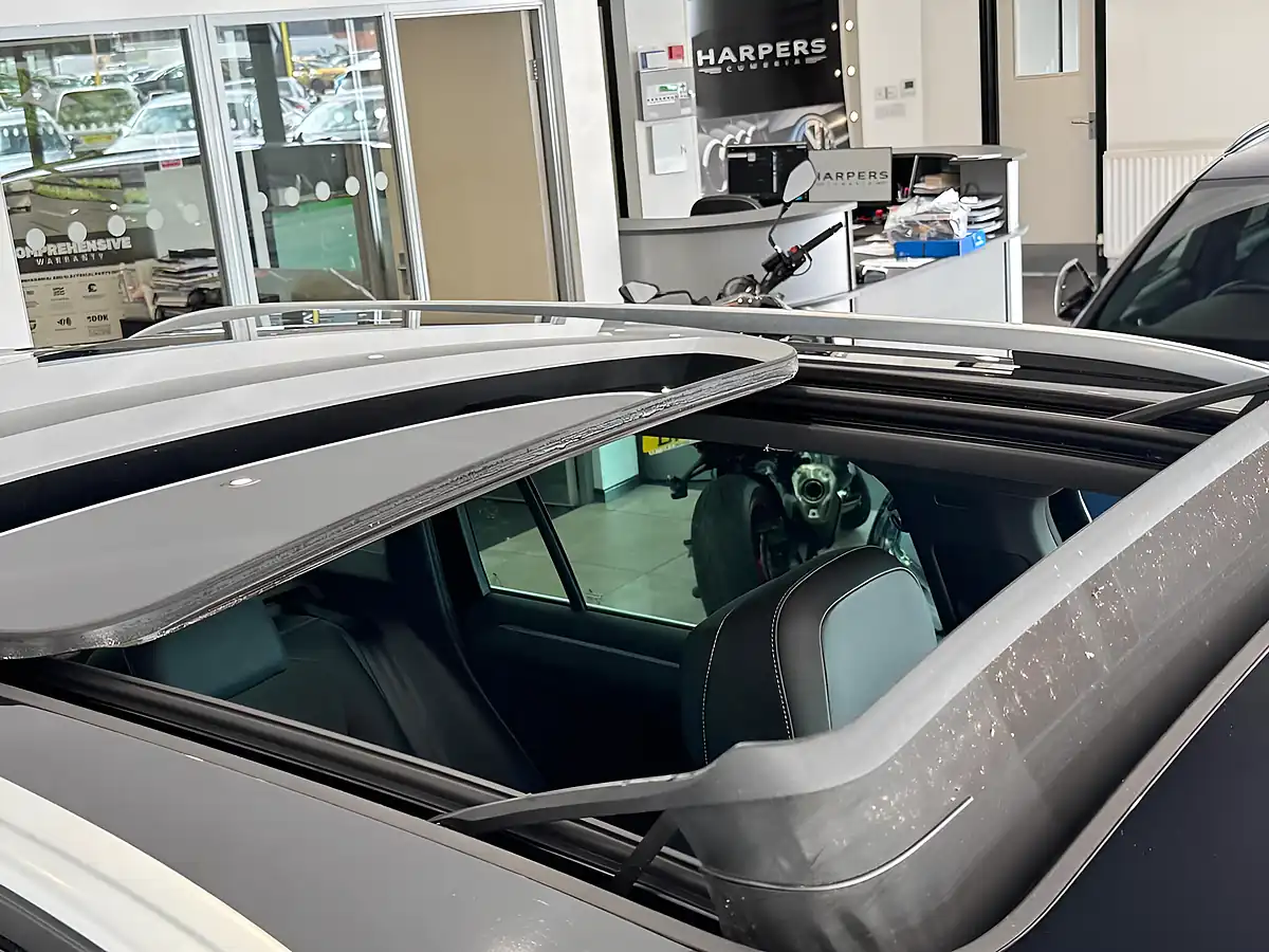 Used 2020 Volkswagen Tiguan R-Line Tech Black - Interior and Exterior details 9