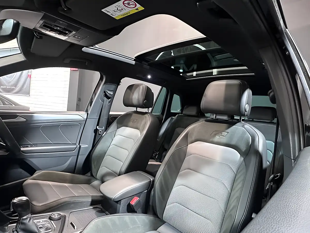Used 2020 Volkswagen Tiguan R-Line Tech Black - Interior and Exterior details 14