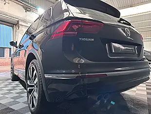 Used 2020 Volkswagen Tiguan R-Line Tech Black - Interior and Exterior details 7