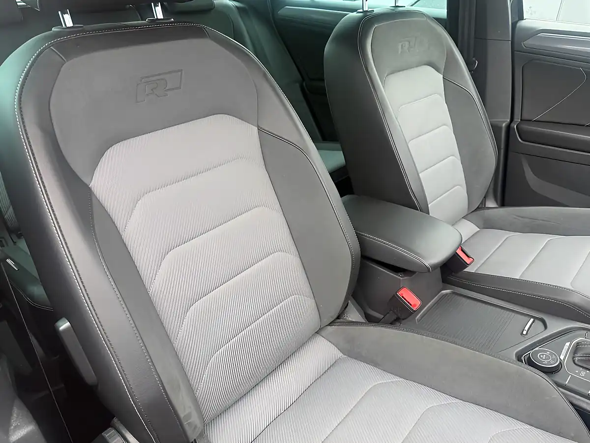 Used 2020 Volkswagen Tiguan R-Line Tech Black - Interior and Exterior details 13