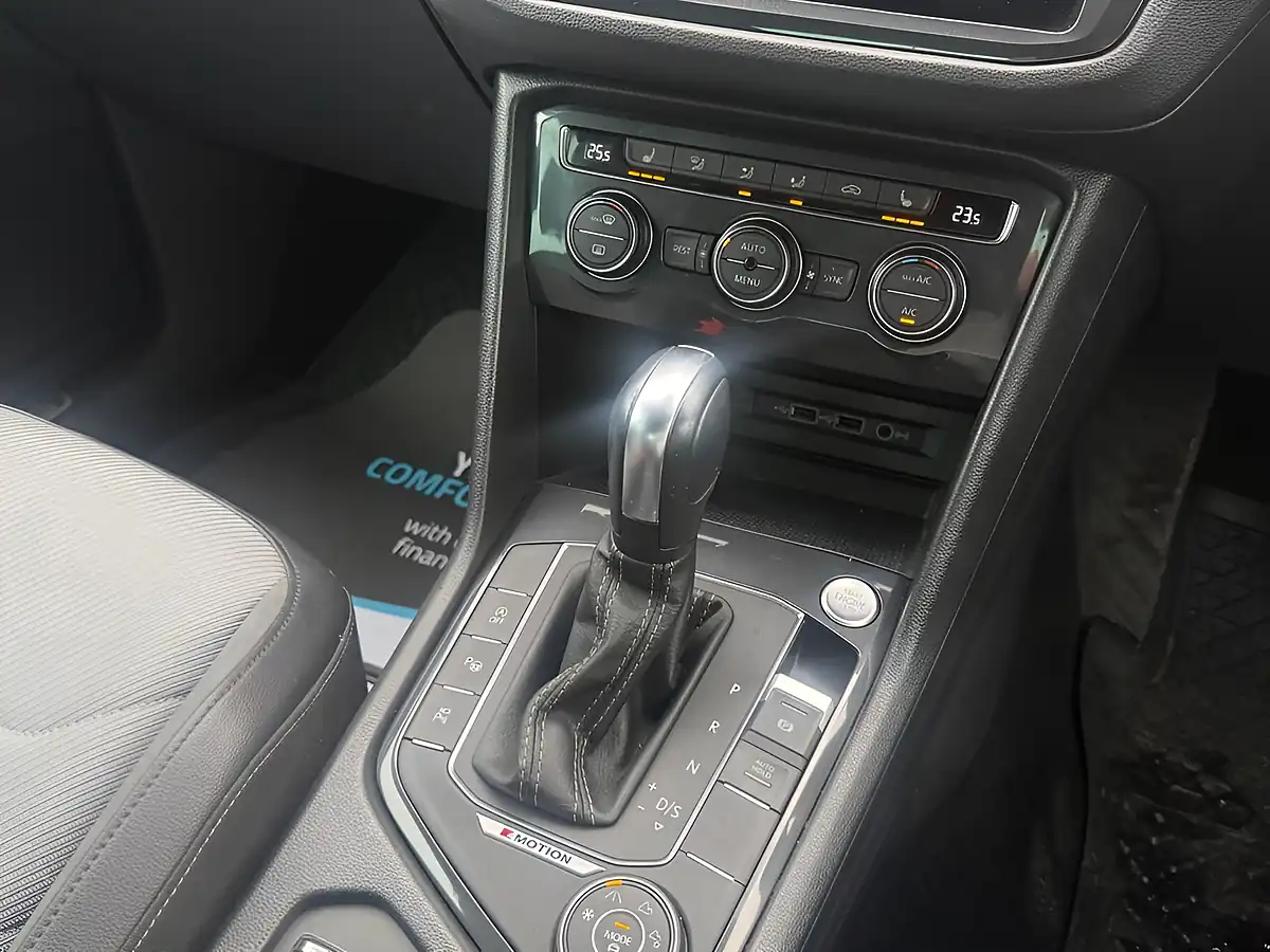 Used 2020 Volkswagen Tiguan R-Line Tech Black - Interior and Exterior details 19