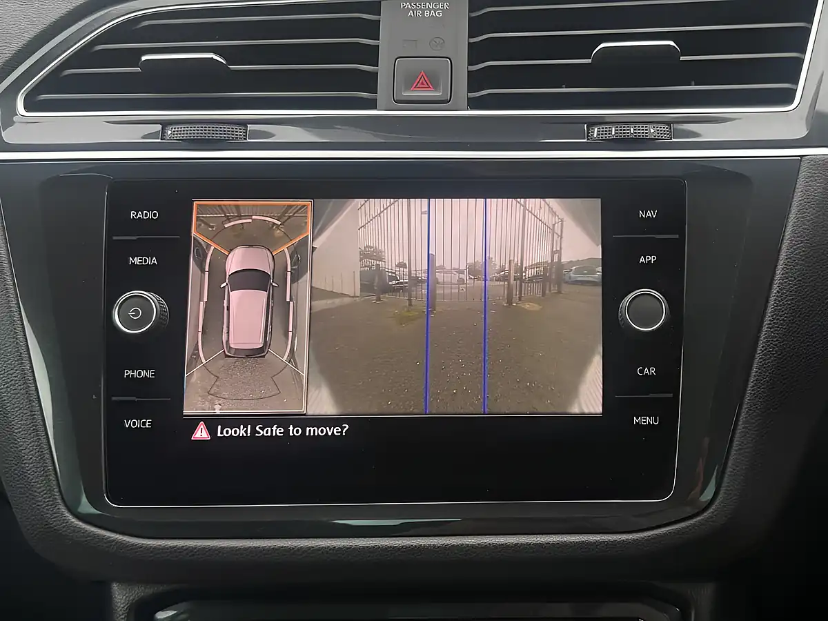 Used 2020 Volkswagen Tiguan R-Line Tech Black - Interior and Exterior details 5