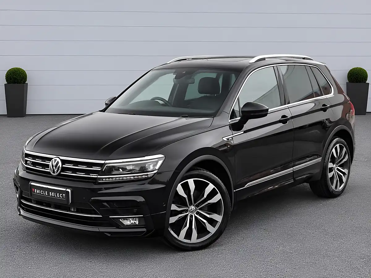 Used 2020 Volkswagen Tiguan R-Line Tech Black - Interior and Exterior details 9