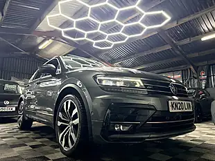 Used 2020 Volkswagen Tiguan R-Line Tech Grey - Interior and Exterior details 13