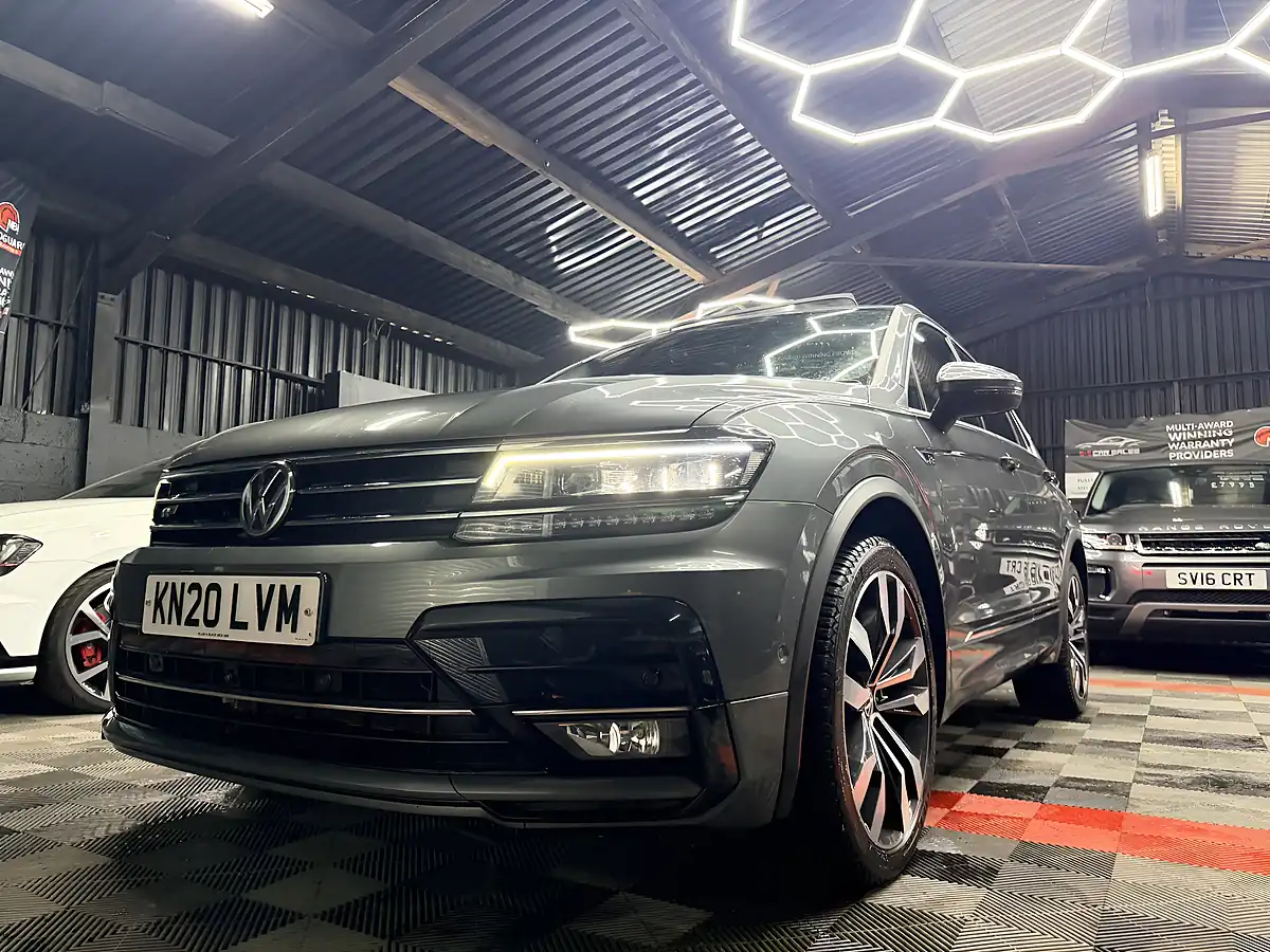 Used 2020 Volkswagen Tiguan R-Line Tech Grey - Interior and Exterior details 14