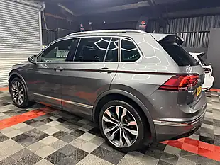 Used 2020 Volkswagen Tiguan R-Line Tech Grey - Interior and Exterior details 5