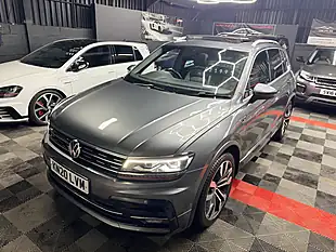 Used 2020 Volkswagen Tiguan R-Line Tech Grey - Interior and Exterior details 7