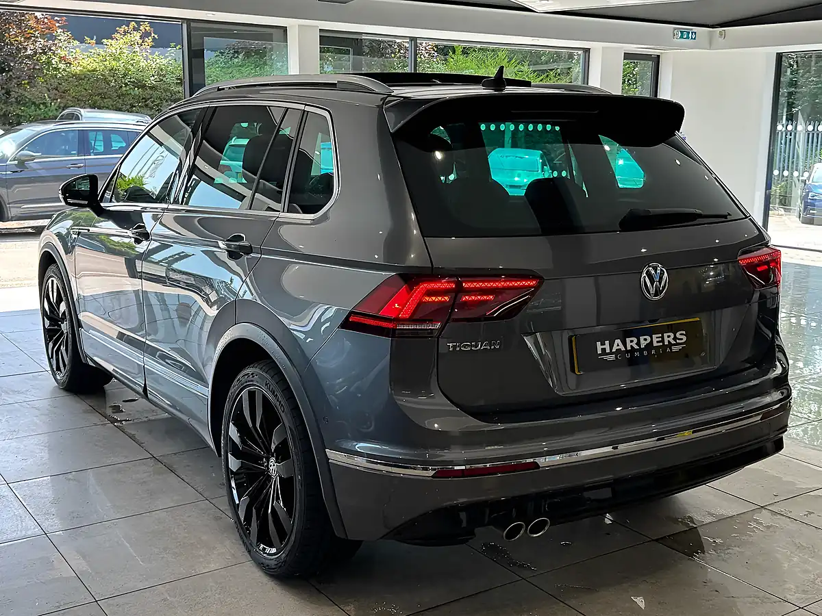 Used 2020 Volkswagen Tiguan R-Line Tech Grey - Interior and Exterior details 16